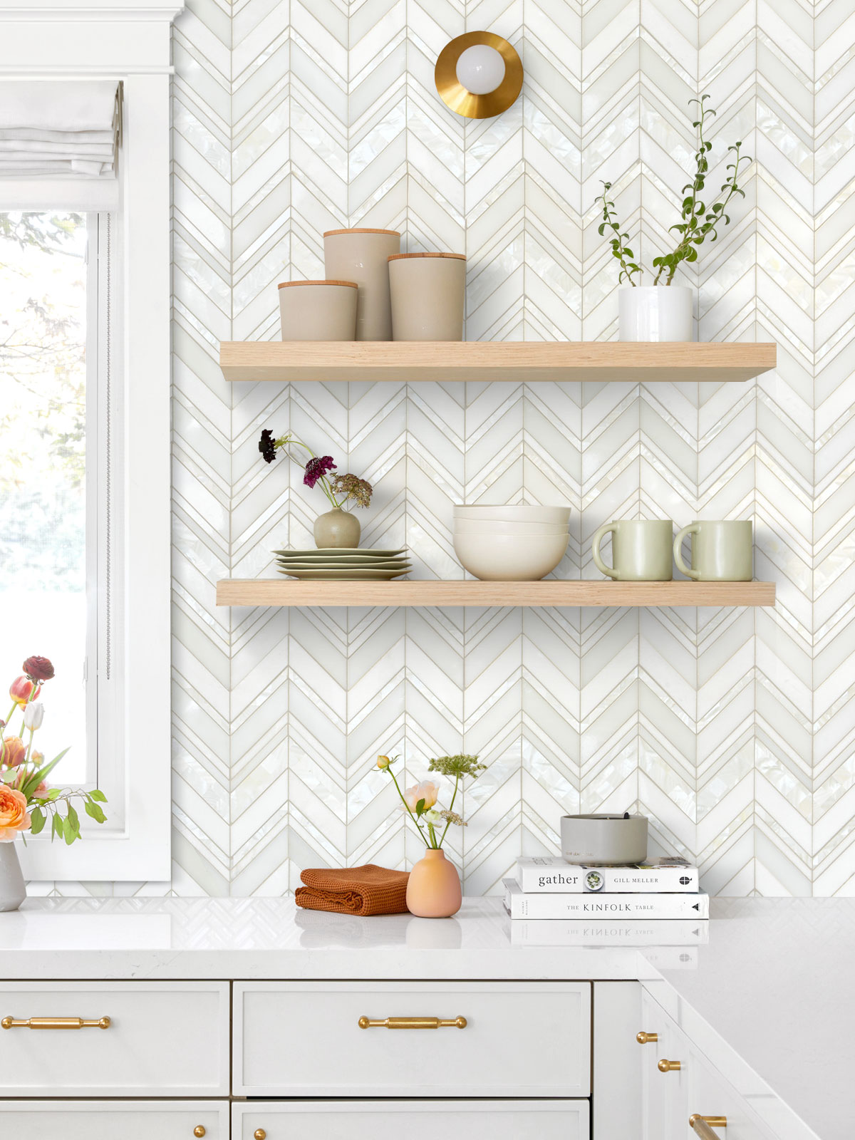 White Countertop with Chevron Pearl Marble Backsplash Tile BA8030